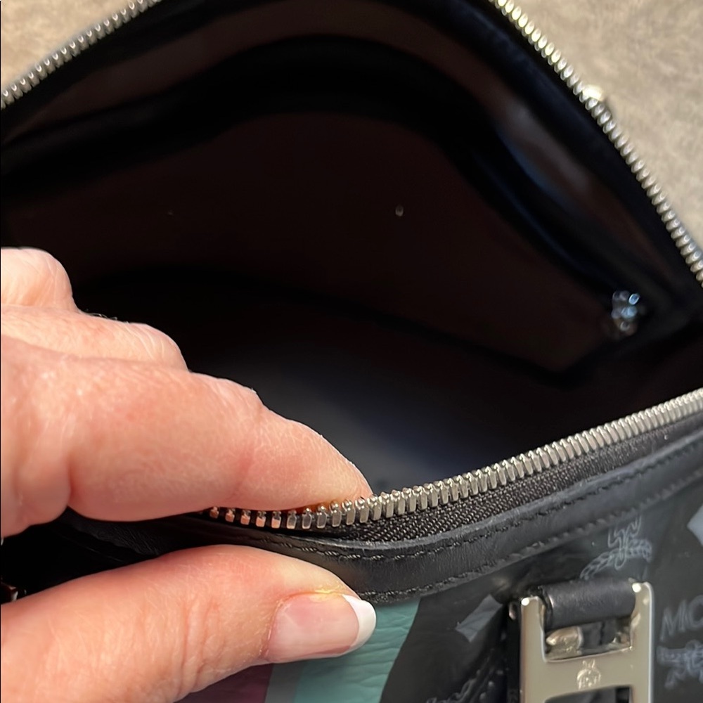 MCM Black Leather w/ Multicolor Racing Stripe & Silver Hardware EUC - Picture 9 of 9